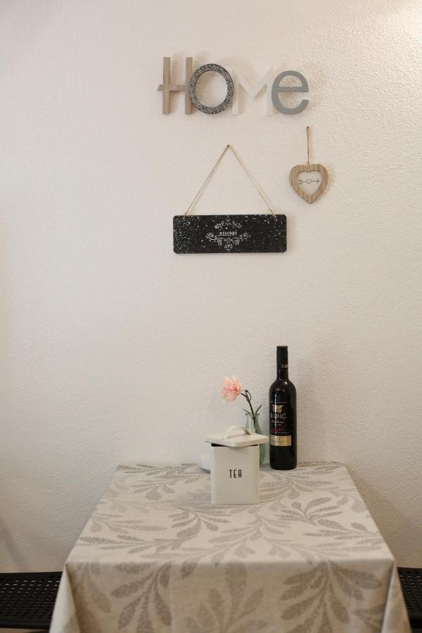 Studio Laura-Spacious Studio On The Main Beach มาคาร์สกา ภายนอก รูปภาพ