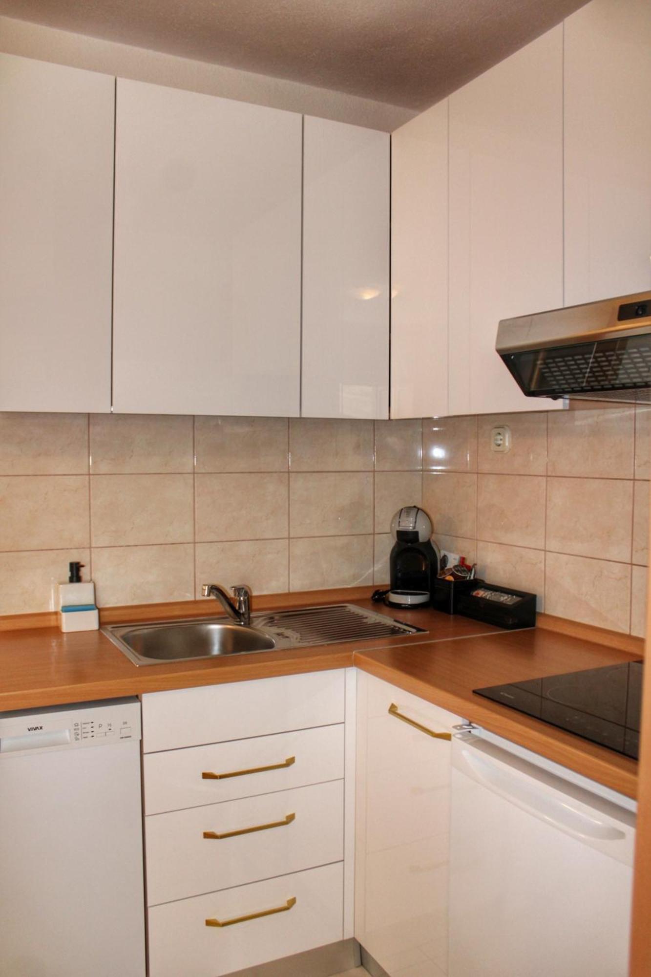 Studio Laura-Spacious Studio On The Main Beach มาคาร์สกา ภายนอก รูปภาพ