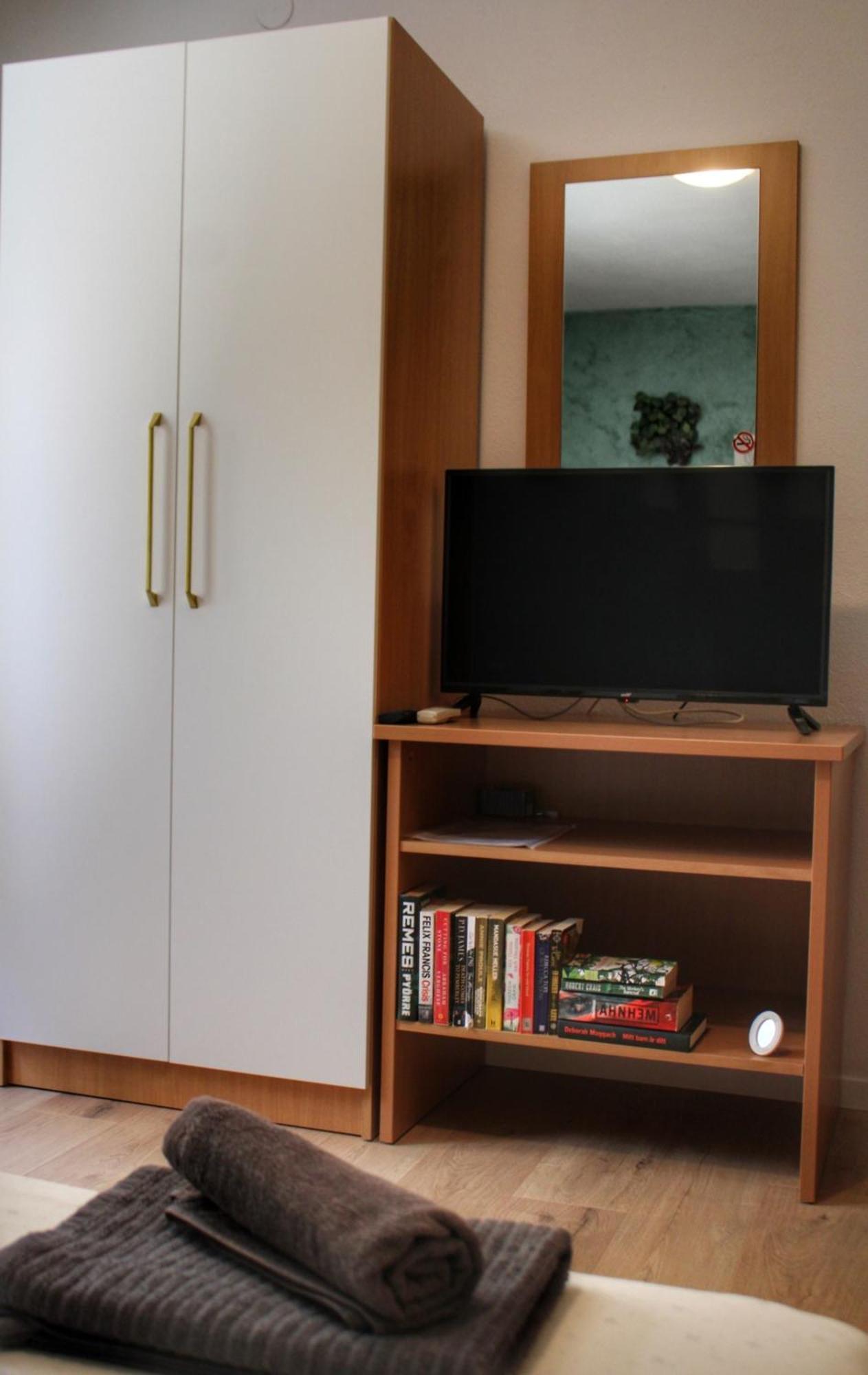 Studio Laura-Spacious Studio On The Main Beach มาคาร์สกา ภายนอก รูปภาพ