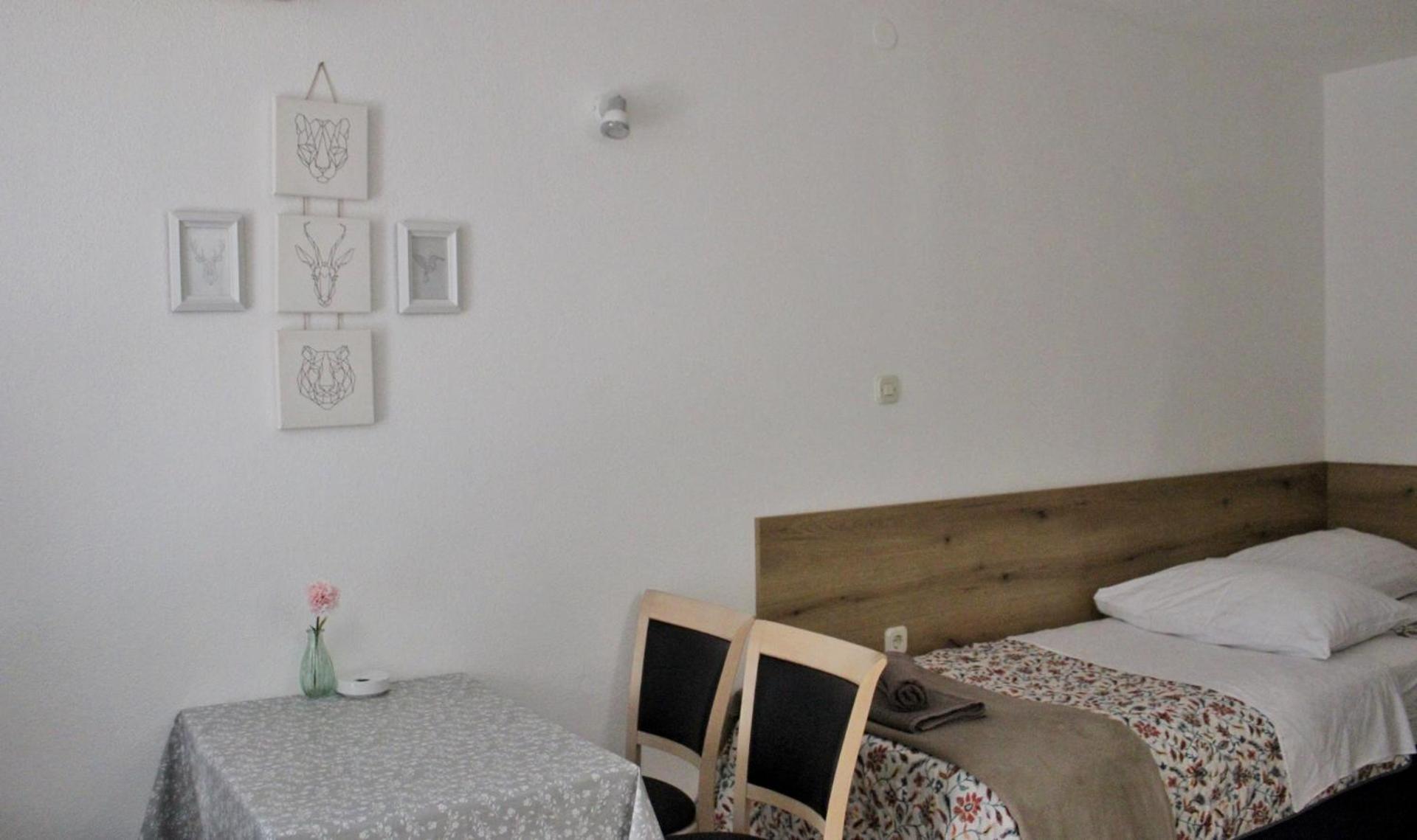 Studio Laura-Spacious Studio On The Main Beach มาคาร์สกา ภายนอก รูปภาพ
