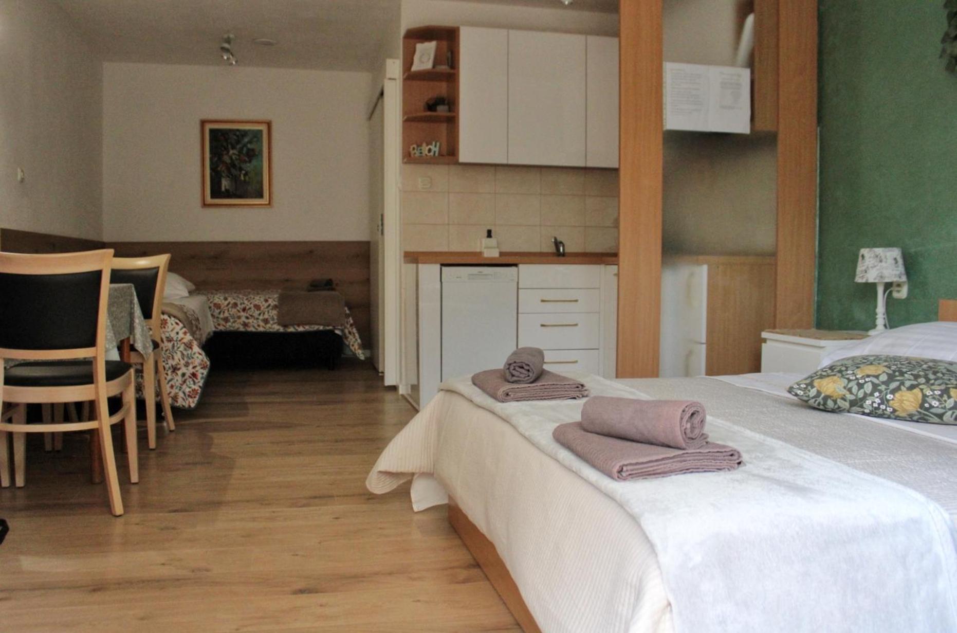 Studio Laura-Spacious Studio On The Main Beach มาคาร์สกา ภายนอก รูปภาพ